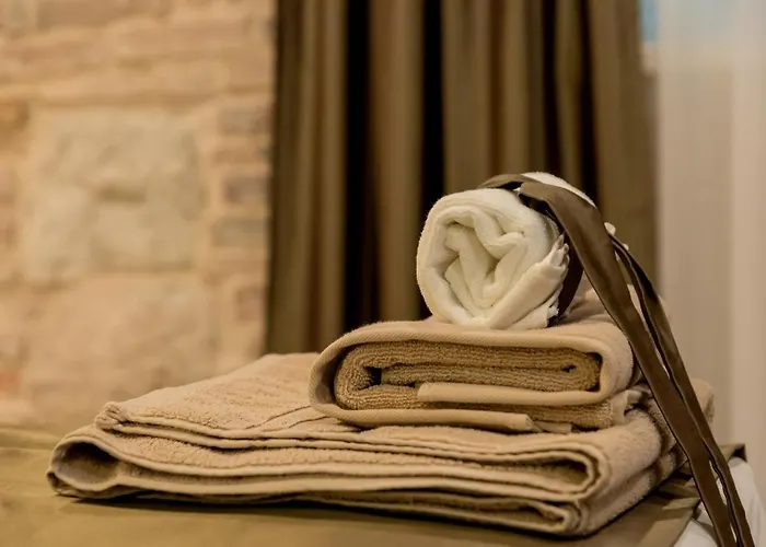 Annie's Stone & Apartament *